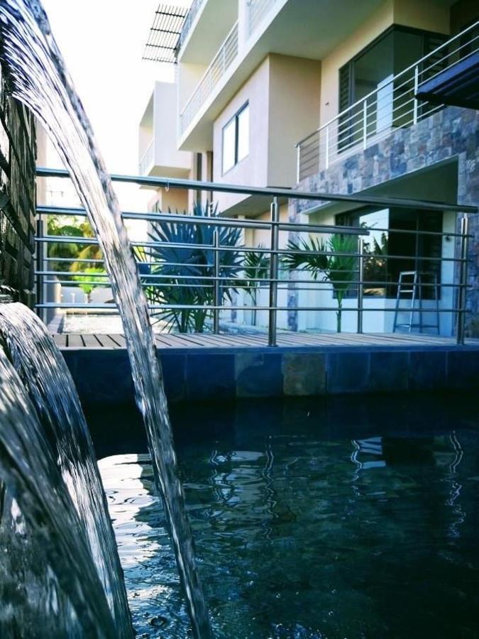 Westwood Apartments Flic-en-Flacq エクステリア 写真