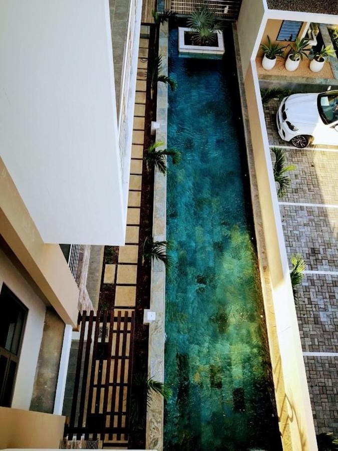 Westwood Apartments Flic-en-Flacq エクステリア 写真